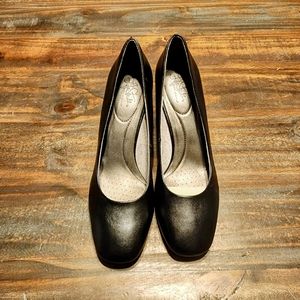 Life Stride Black Pumps Size 10 NWOT